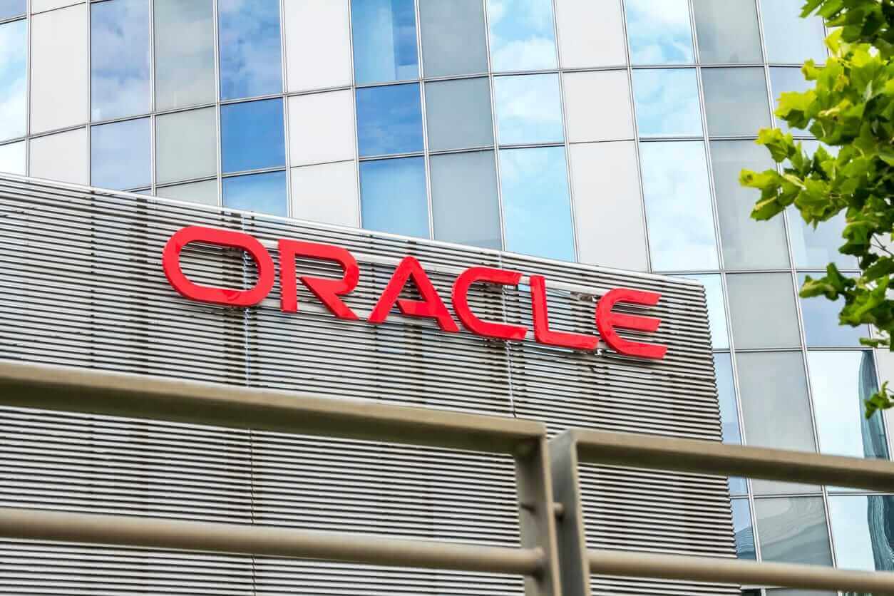 Oracle Stock Crashes to a 52-Week Low. Here’s Why It Might Be Time to Buy.